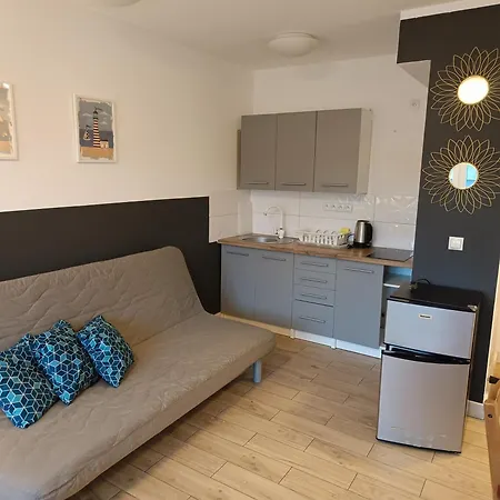 Good Night In Ii Appartement